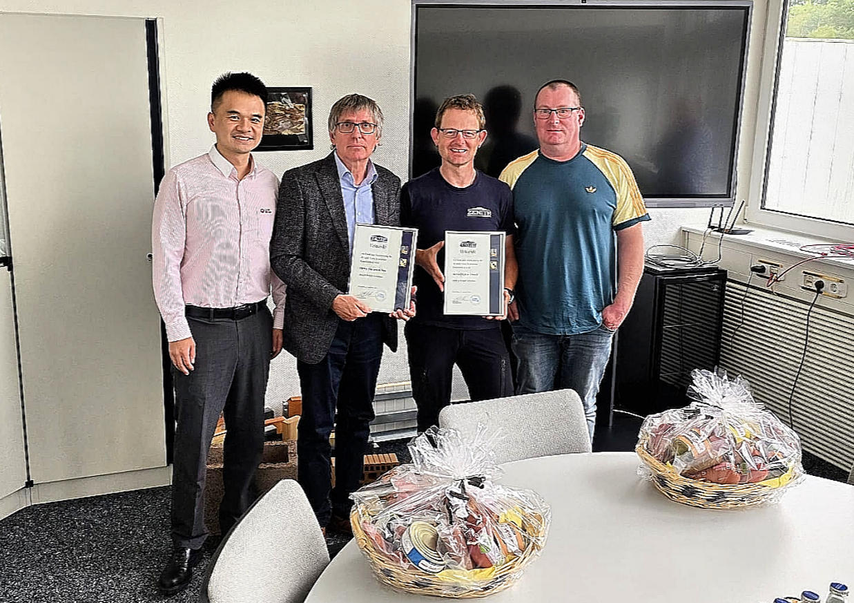 Chào mừng sự khéo léo Chào mừng sự kiên trì